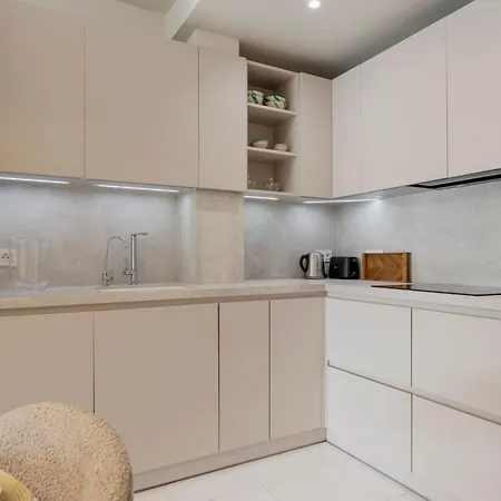 3 En Gaviotas Ref G1 209 * Marbella