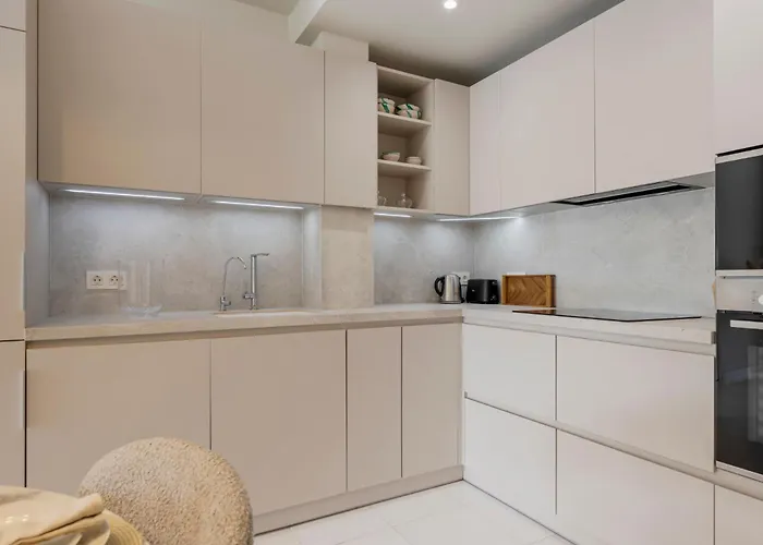 3 En Gaviotas Ref G1 209 * Marbella